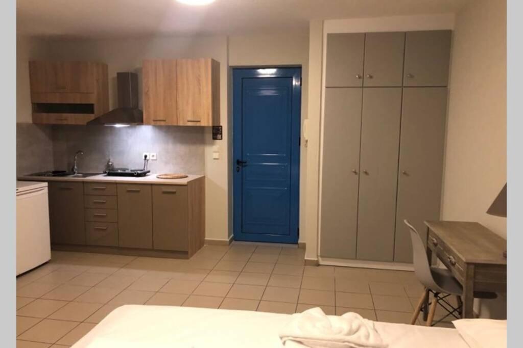 Hersonissos Centre Small Apartment Экстерьер фото